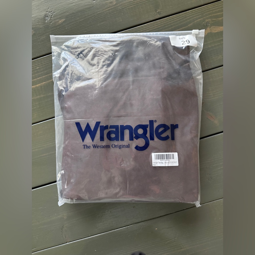 Wrangler Southwestern Tote Handbag - Picture 15 of 15